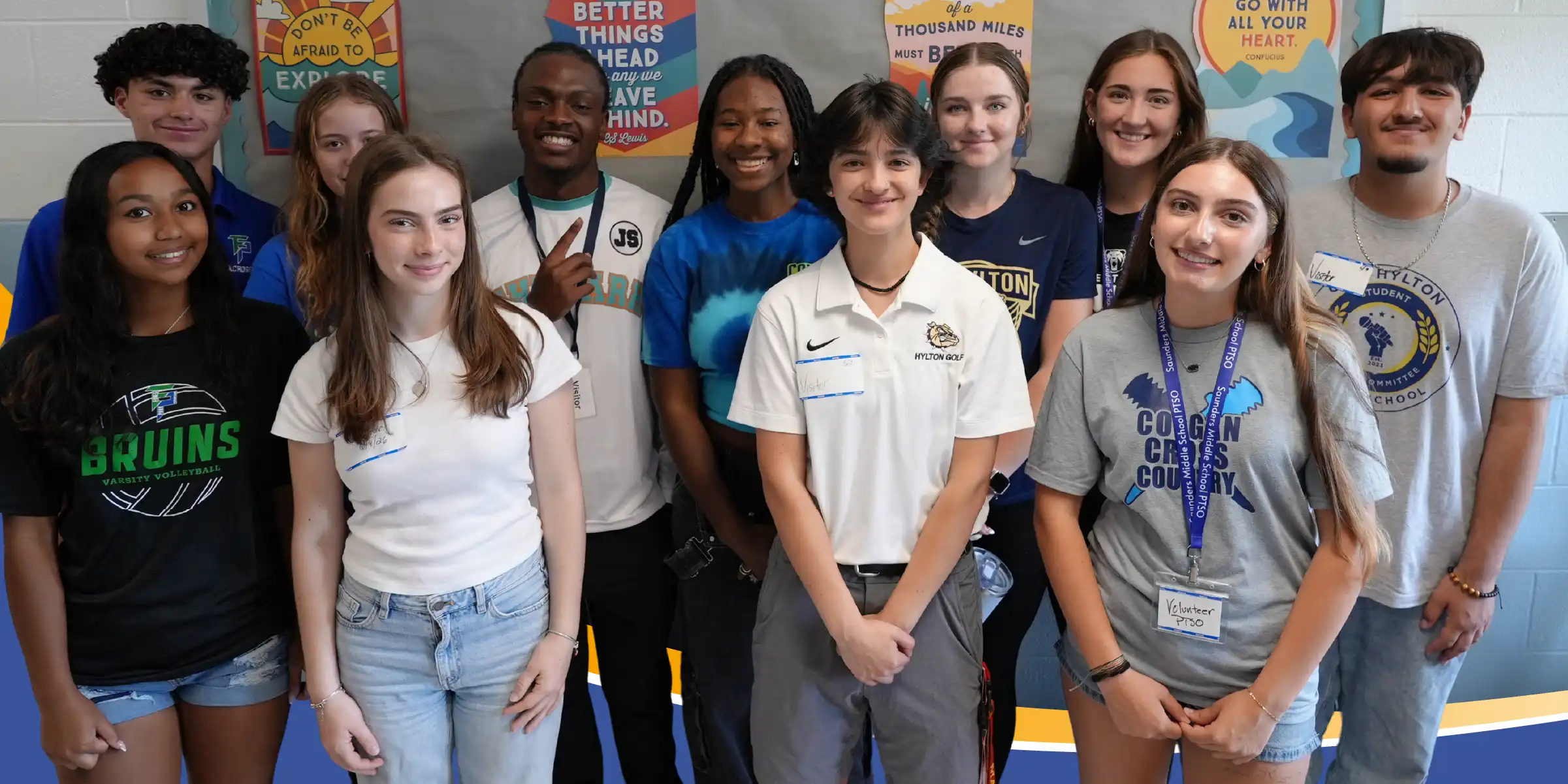 High school students posed for photo