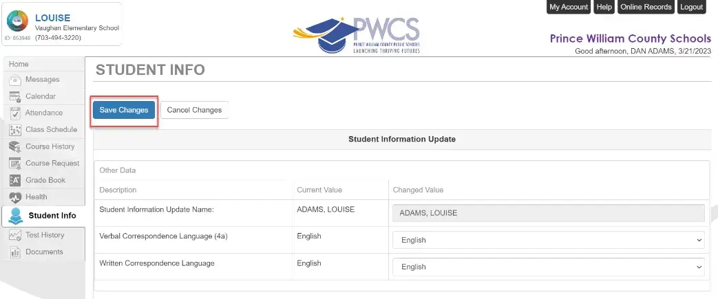 突出显示“保存更改”按钮的 ParentVUE“学生信息”部分的屏幕截图